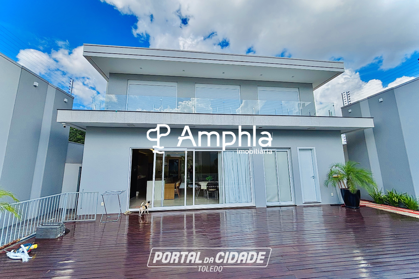 Sobrado &agrave; venda - 348m&sup2; - Maria Luiza