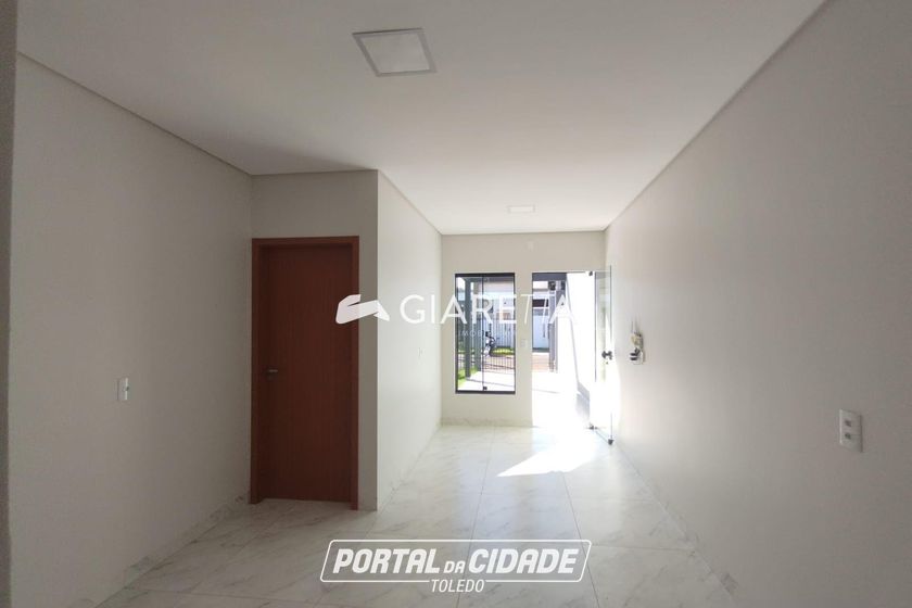 Casa para alugar - 60m&sup2; - JARDIM BRESSAN