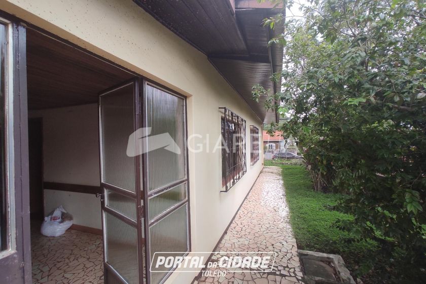 Casa para alugar - 141m&sup2; - CENTRO