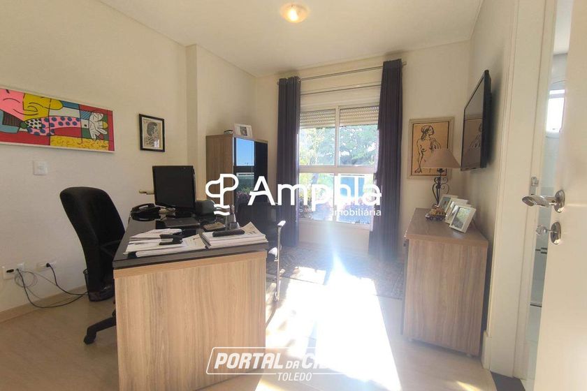 Apartamento &agrave; venda - 230m&sup2; - Centro