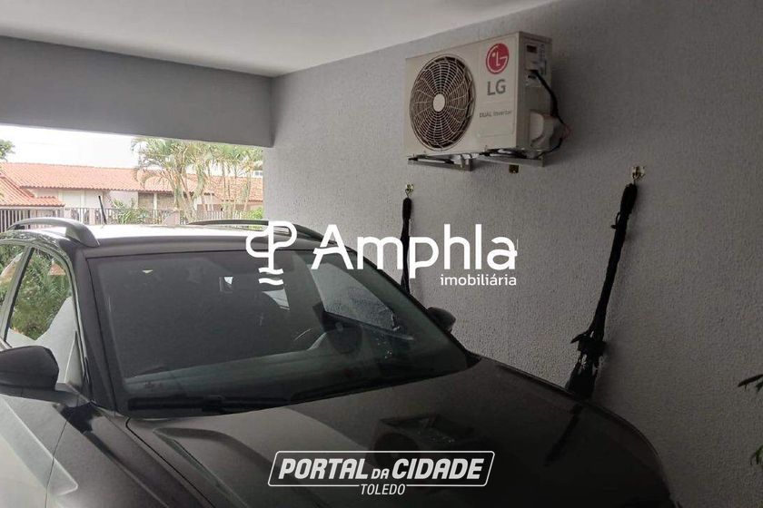 Sobrado &agrave; venda - 250m&sup2; - Recanto Tropical