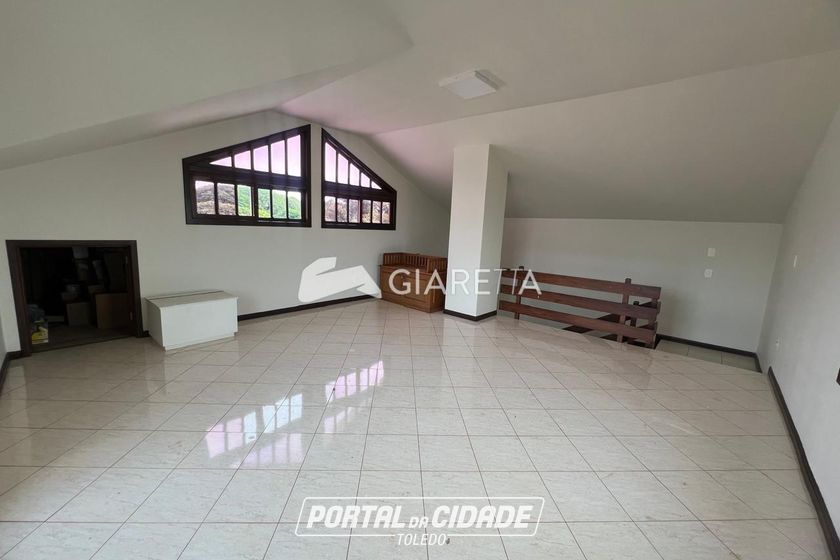 Casa &agrave; venda - 428m&sup2; - VILA INDUSTRIAL