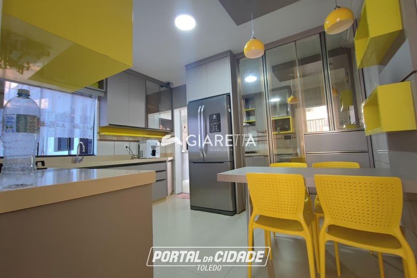 Casa para alugar - 175m&sup2; - CENTRO