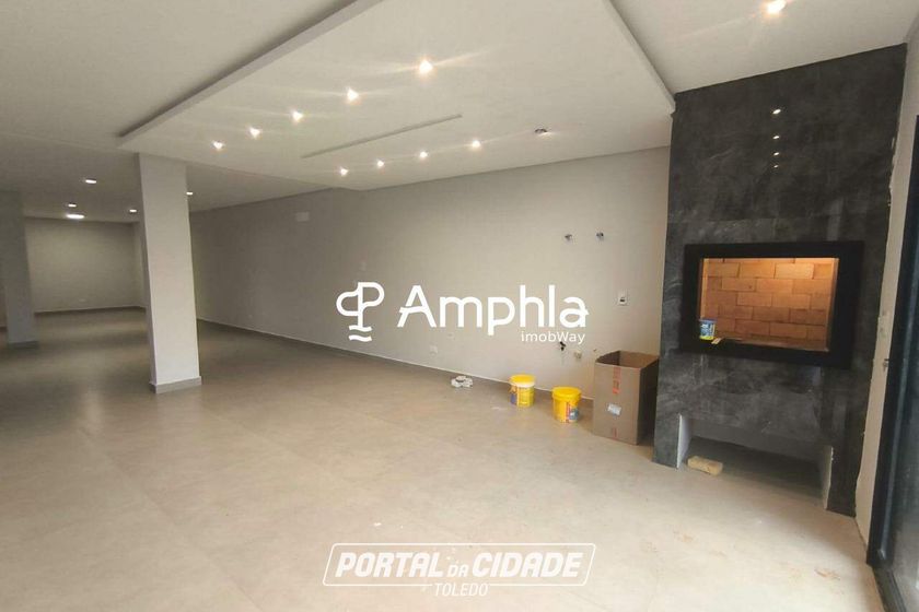 Sobrado &agrave; venda - 306m&sup2; - Maria Luiza