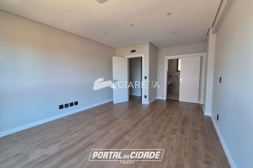 Apartamento &agrave; venda - 175m&sup2; - CENTRO