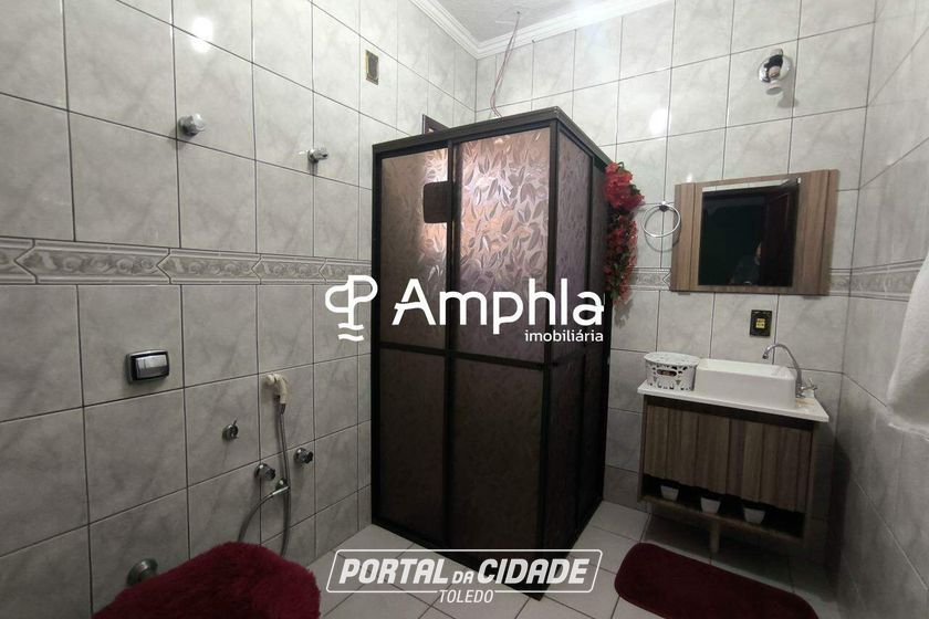 Sobrado &agrave; venda - 345m&sup2; - Recanto Tropical
