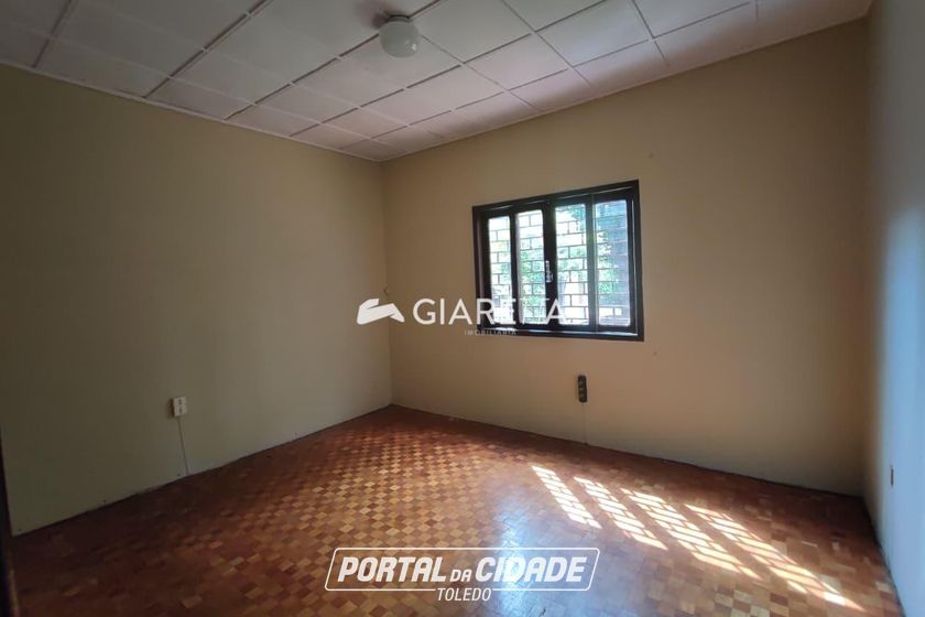 Casa para alugar - 212m&sup2; - CENTRO