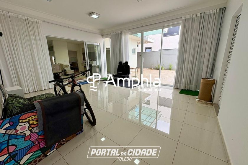 Casa &agrave; venda - 300m&sup2; - FAG