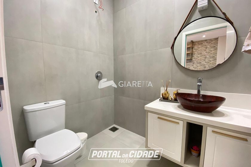 Sobrado &agrave; venda - 168m&sup2; - JARDIM GISELA