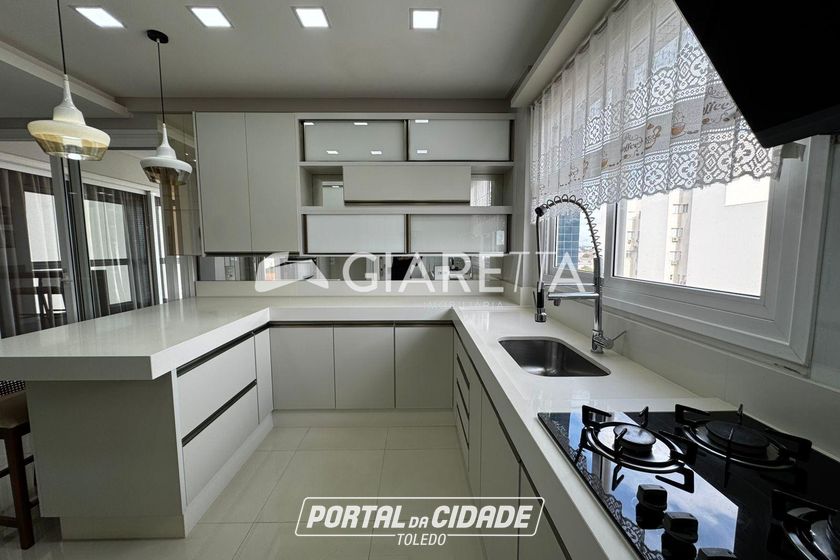 Apartamento &agrave; venda - 147m&sup2; - CENTRO
