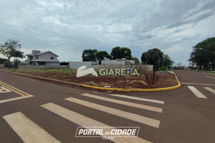 Terreno &agrave; venda - 800m&sup2; - BOM PRINC&Iacute;PIO