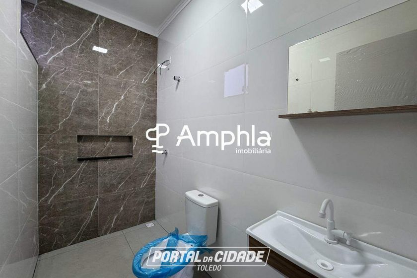 Casa &agrave; venda - 60m&sup2; - Esmeralda