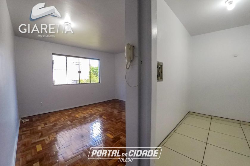 Apartamento para alugar - 49m&sup2; - CENTRO