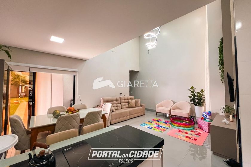 Casa &agrave; venda - 160m&sup2; - JARDIM GISELA