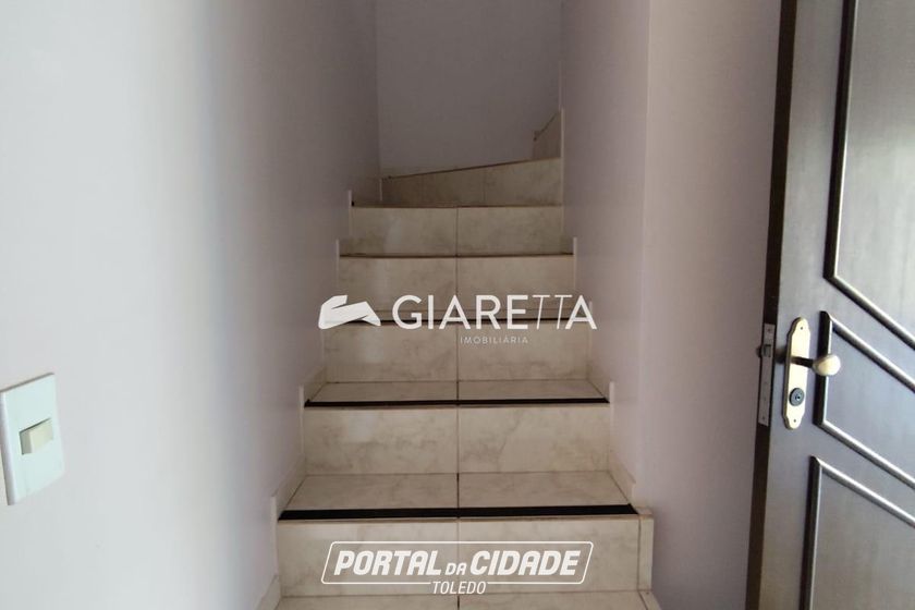 Sobrado para alugar - 124m&sup2; - JARDIM PANCERA