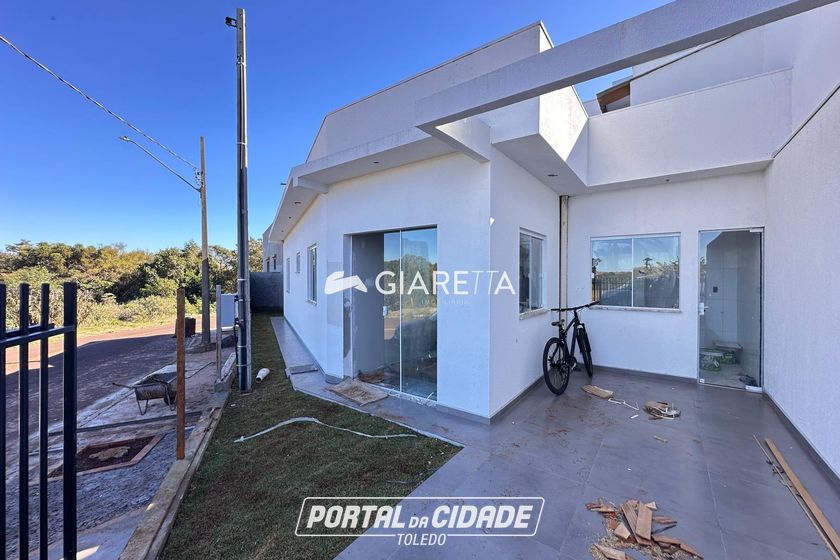 Casa &agrave; venda - 43m&sup2; - JARDIM COOPAGRO