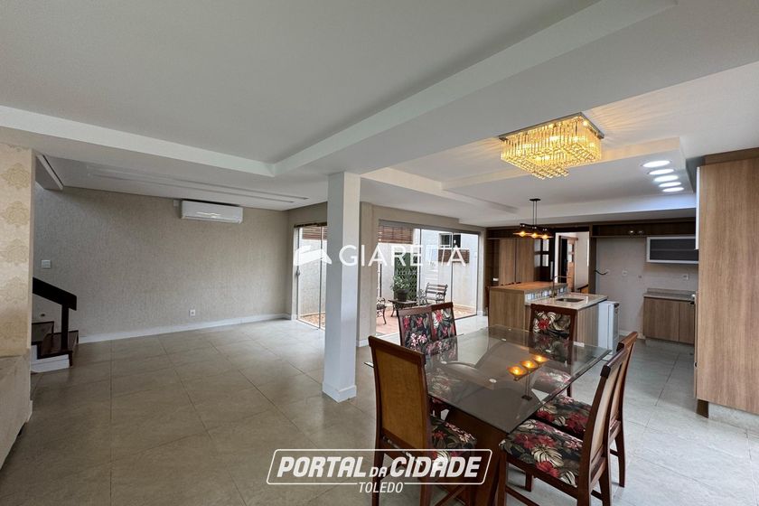 Sobrado para alugar - 322m&sup2; - JARDIM LA SALLE