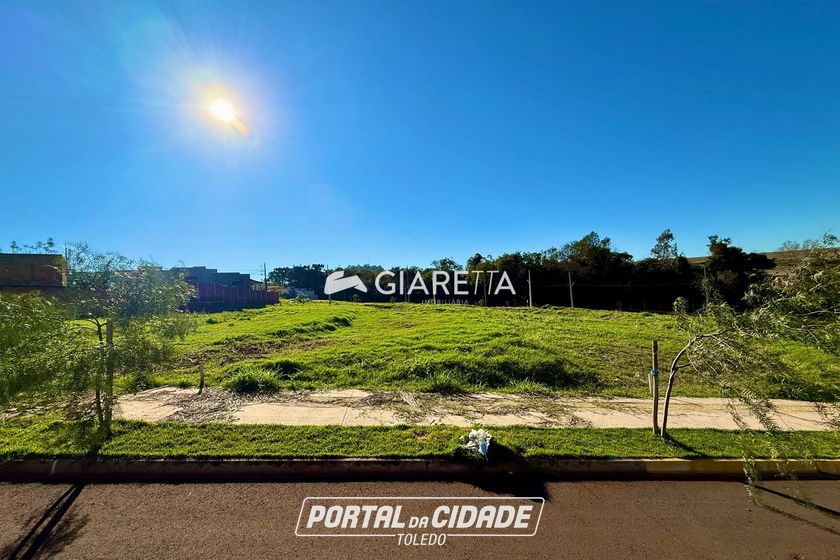 Terreno &agrave; venda - 354m&sup2; - JARDIM PANORAMA