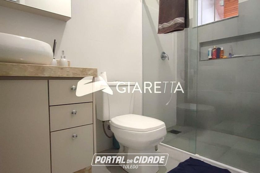 Sobrado &agrave; venda - 129m&sup2; - JARDIM PARIZOTTO
