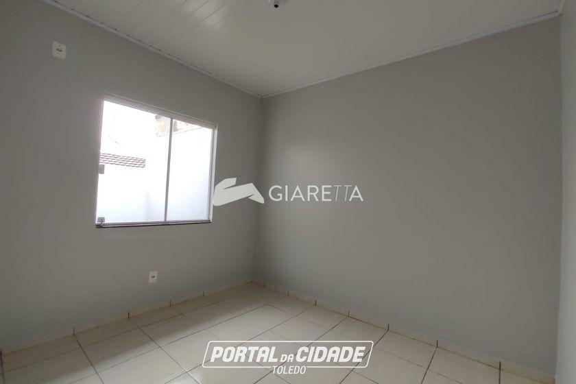 Casa para alugar - 65m&sup2; - JARDIM COOPAGRO