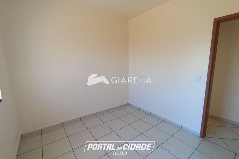 Casa &agrave; venda - 140m&sup2; - JARDIM GISELA