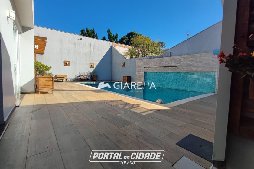 Casa para alugar - 175m&sup2; - CENTRO
