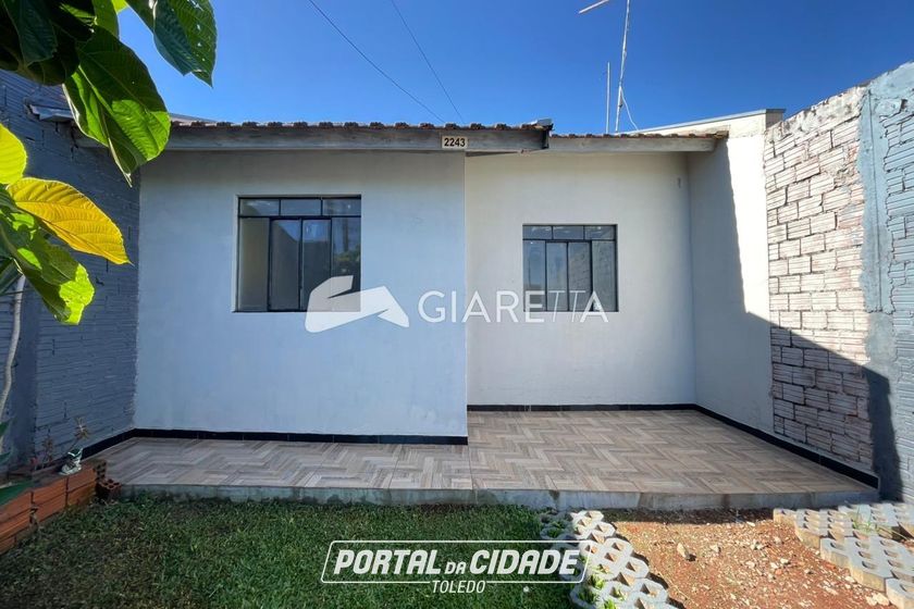 Casa &agrave; venda - 60m&sup2; - JARDIM COOPAGRO