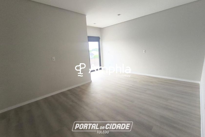 Sobrado &agrave; venda - 306m&sup2; - Maria Luiza