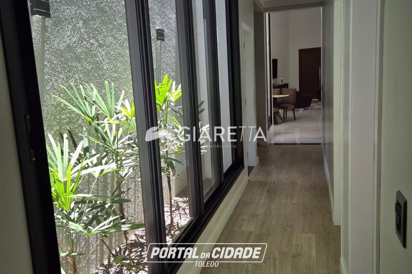 Casa &agrave; venda - 330m&sup2; - VILA INDUSTRIAL