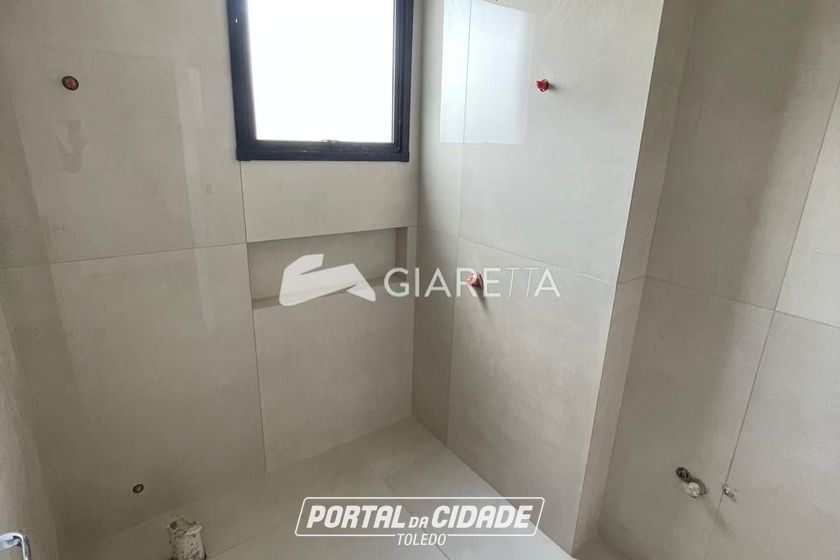 Apartamento para alugar - 111m&sup2; - CENTRO