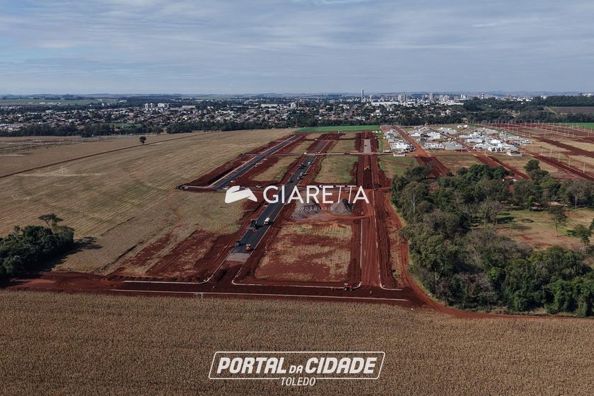 Terreno &agrave; venda - 250m&sup2; - CRISTO REI