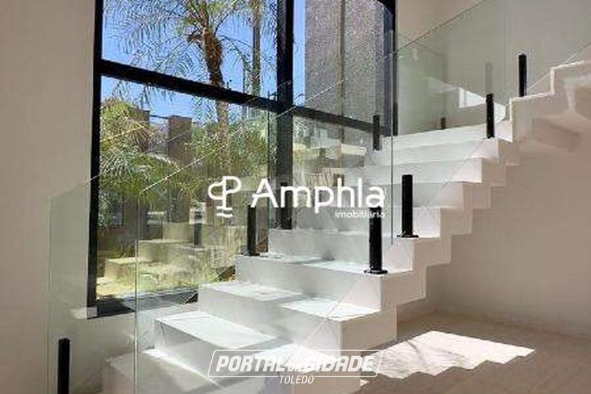 Sobrado &agrave; venda - 301m&sup2; - Country