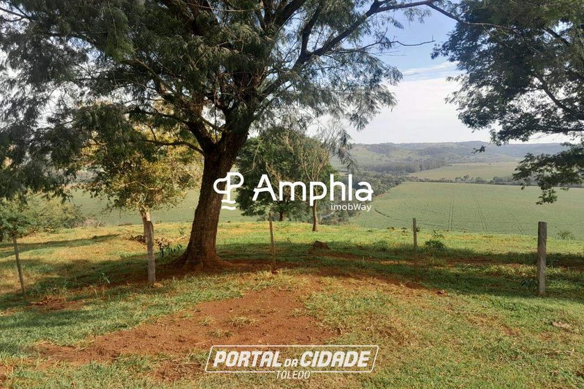 Ch&aacute;cara &agrave; venda - 121000m&sup2; - &Aacute;rea Rural