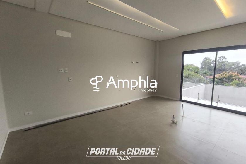 Sobrado &agrave; venda - 306m&sup2; - Maria Luiza