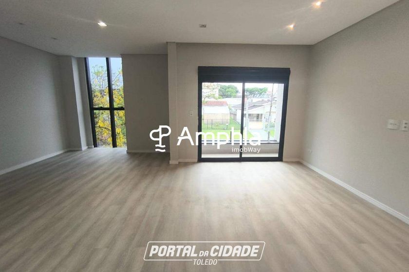 Sobrado &agrave; venda - 306m&sup2; - Maria Luiza