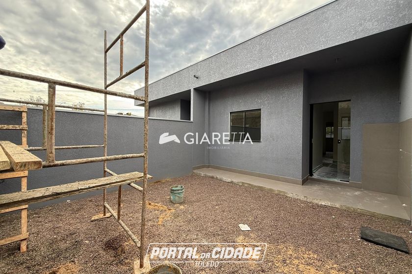 Casa &agrave; venda - 57m&sup2; - JARDIM COOPAGRO