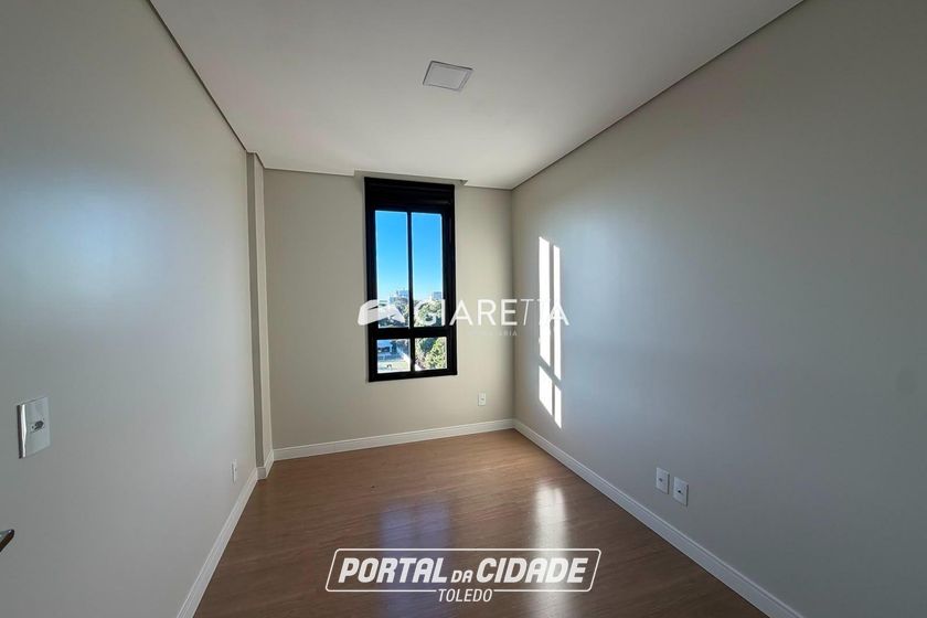Apartamento &agrave; venda - 87m&sup2; - CENTRO