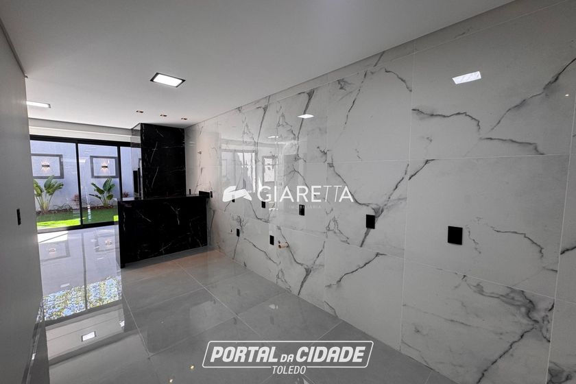 Casa &agrave; venda - 100m&sup2; - JARDIM PARIZOTTO