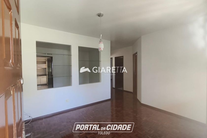 Casa para alugar - 120m&sup2; - JARDIM GISELA