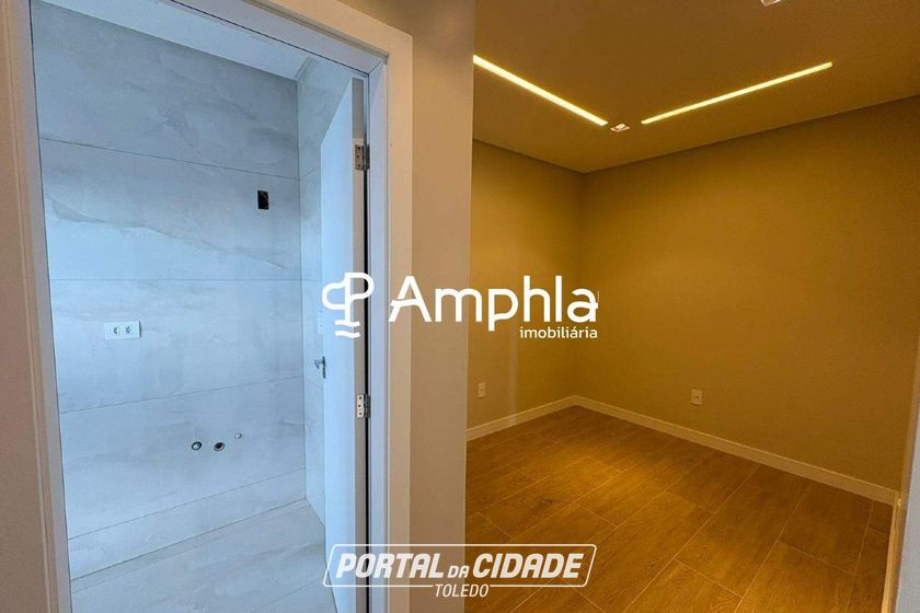 Sobrado &agrave; venda - 294m&sup2; - Cascavel Velho
