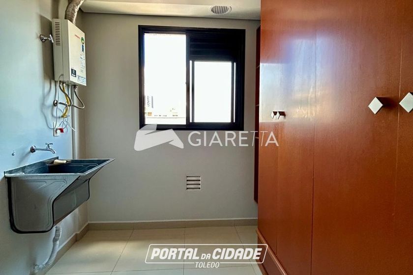 Apartamento para alugar - 125m&sup2; - CENTRO