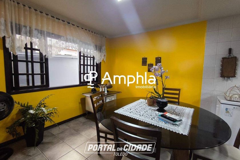 Sobrado &agrave; venda - 345m&sup2; - Recanto Tropical