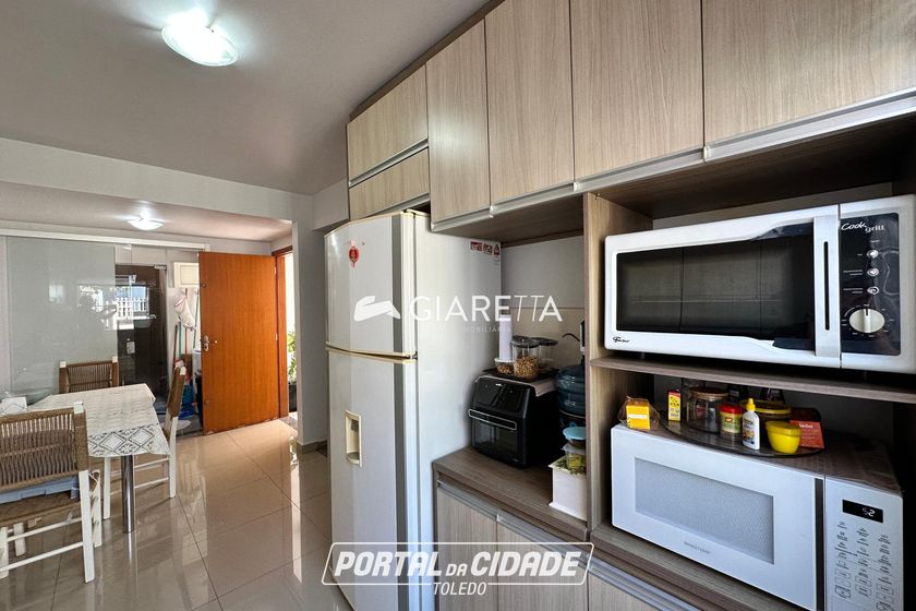 Sobrado &agrave; venda - 71m&sup2; - CENTRO