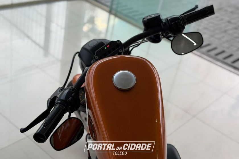 HARLEY-DAVIDSON XL
