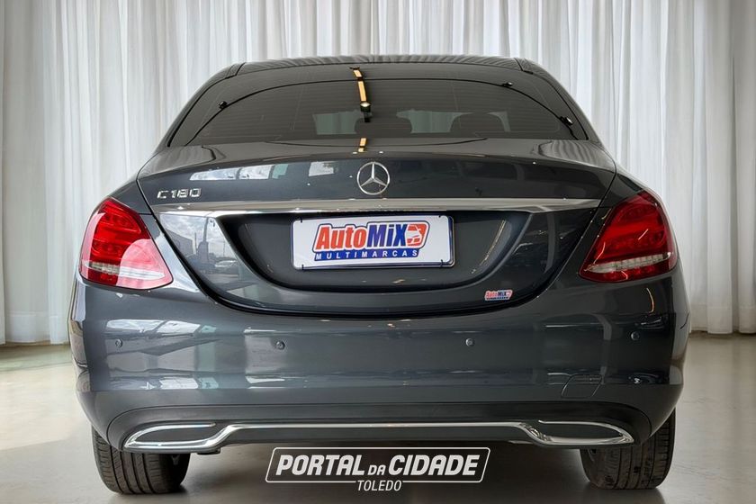 Mercedes-Benz C-180