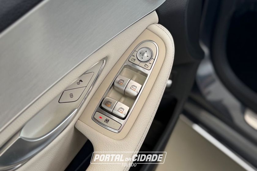 Mercedes-Benz C-180