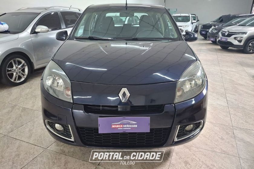 Renault SANDERO