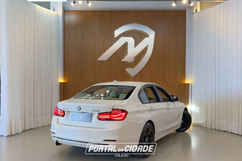 BMW 320iA