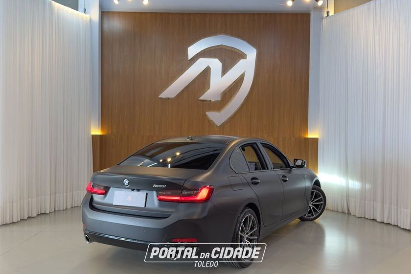 BMW 320iA