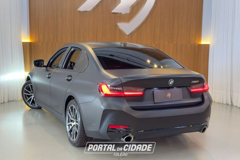 BMW 320iA